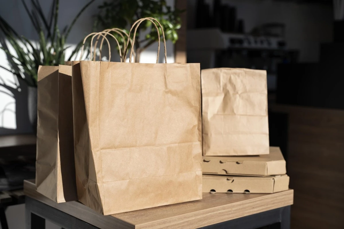 Dlaczego warto trzymać papierowe torby w kuchni. Prosty trik doświadczonej gospodyni