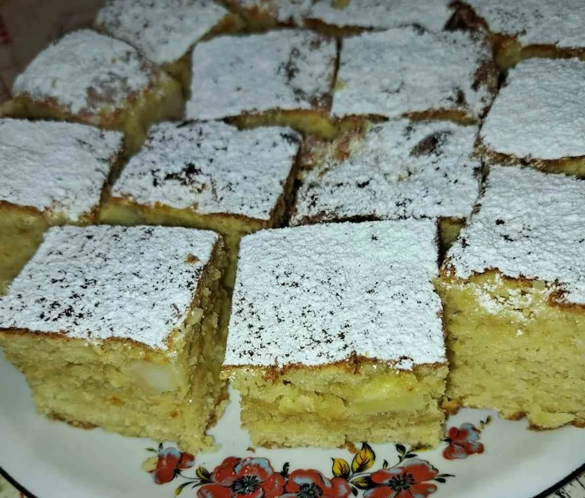 Najprostsze ciasto z jabłkami, które znika w mgnieniu oka – bo jest idealne na co dzień