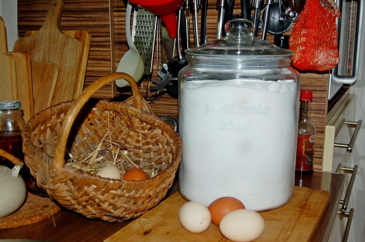 Warstwowy wosk pszczeli: mój trik na świeże jajka bez lodówki - image 1