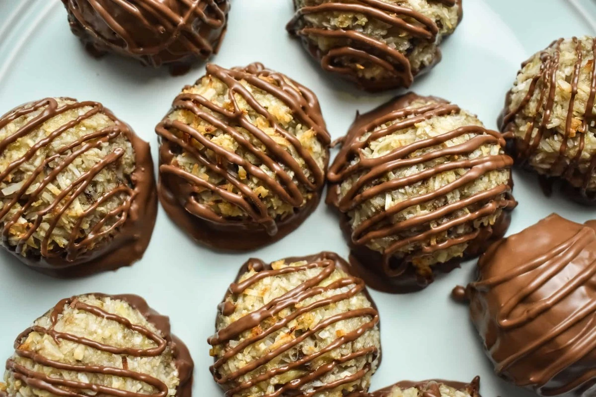 Mocno dojrzałe banany? Ten trik z 3 składnikami ratuje śniadanie i lunch do szkoły - image 1