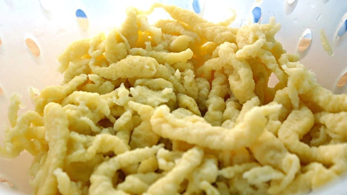 tradycyjnydodat-extra-1.webp Tradycyjny dodatek do zup, o którym zapomnieli Twoi znajomi. Oto sekret jego idealnej konsystencji! - image 1