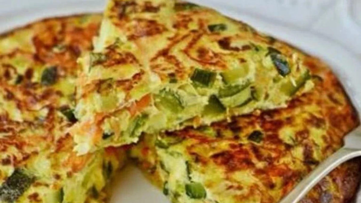 Szybka tarta z cukinii bez ciasta. Przygotujesz ją w 15 minut, a zrobisz furorę!