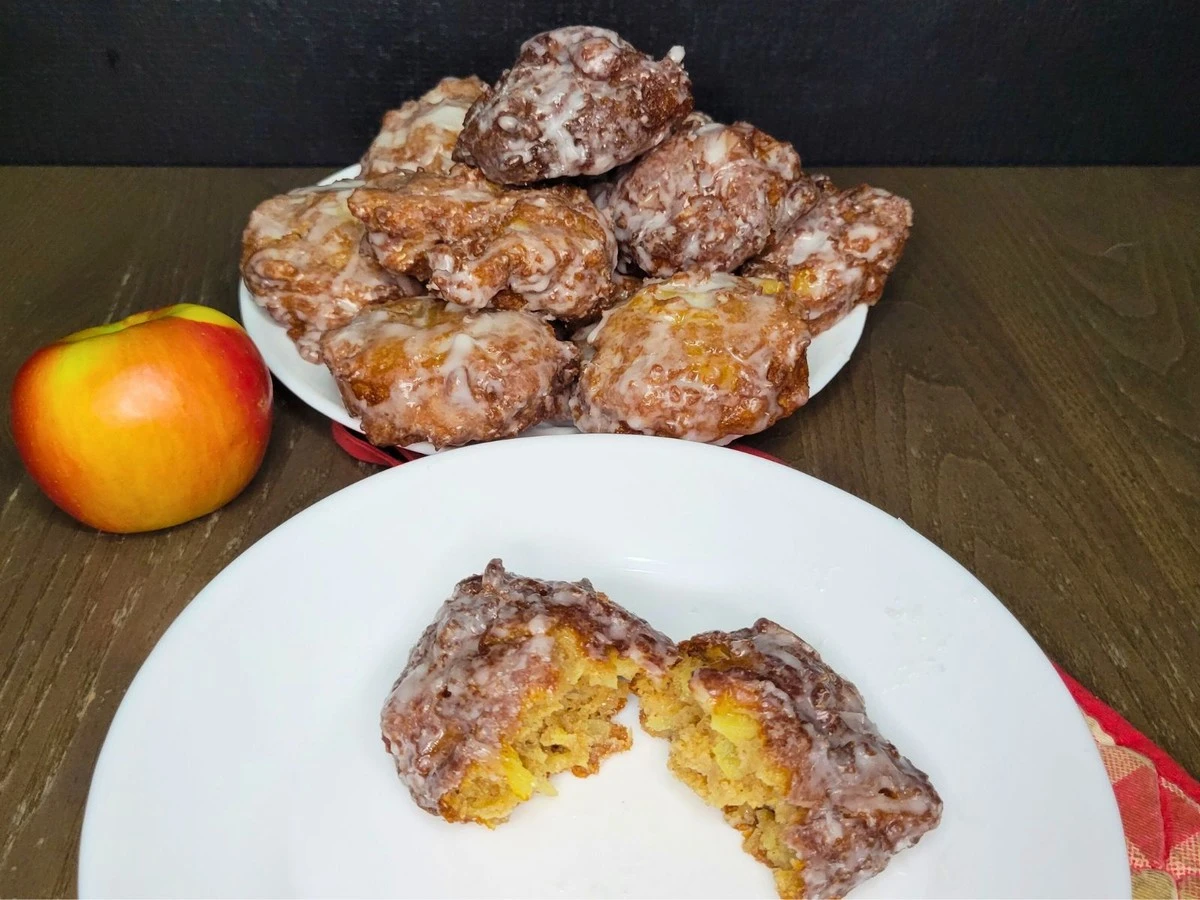 10minutdopuszys-extra-1.webp 10 minut do puszystych i aromatycznych pączków z jabłkami, które znikają ze stołu w mgnieniu oka! - image 1