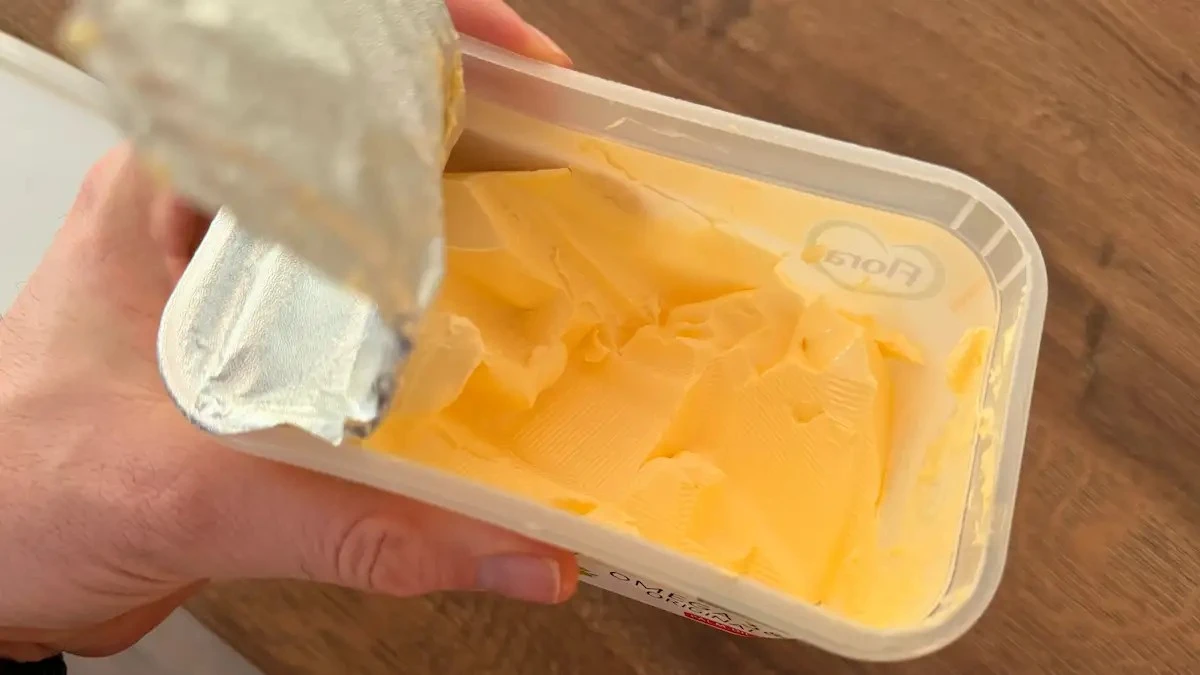 Naukowcy wyjaśnili: Czy margaryna i masło roślinne naprawdę szkodzą sercu?