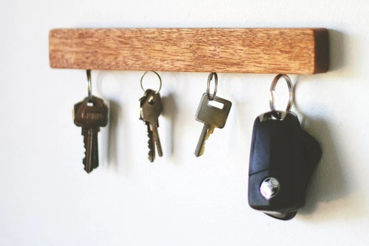 Magnes zamiast kluczyka: prosty trik, który uchroni Cię przed porannym chaosem - image 1