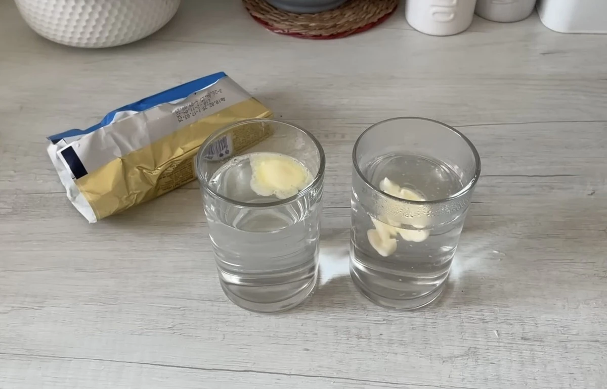 Jak odróżnić prawdziwe masło od margaryny? Prosty test z wrzątkiem révéluje wszystko