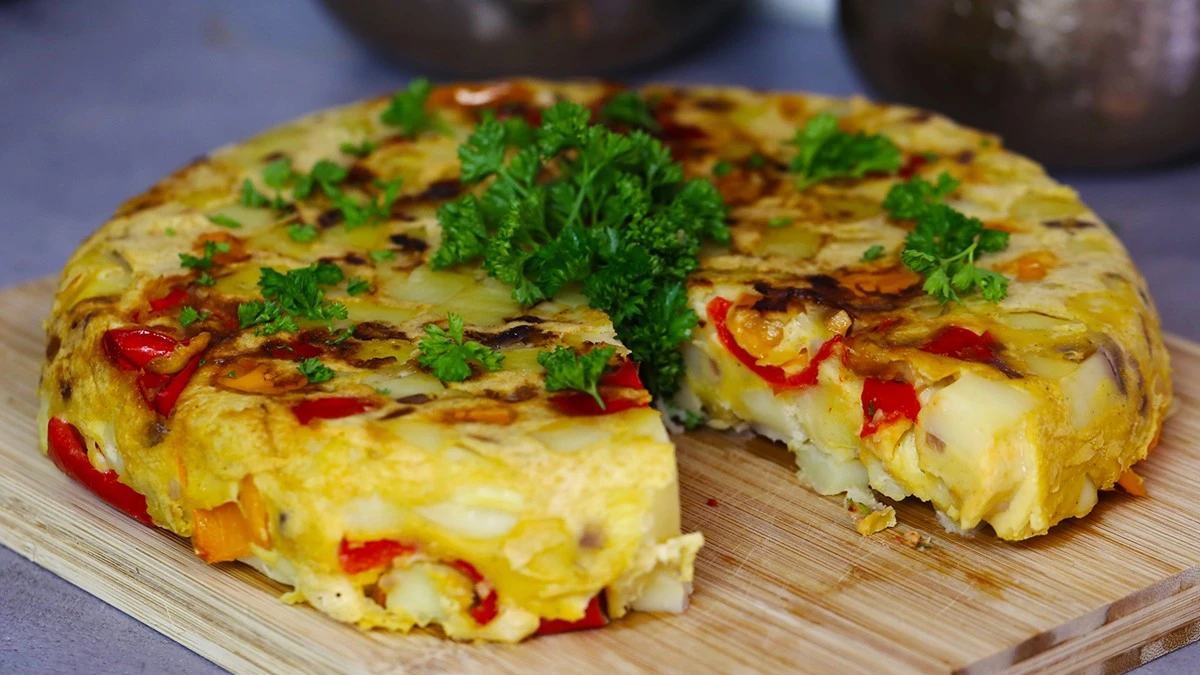 zaskoczswoichgo-extra-1.webp Zaskocz swoich gości: sekretna wegańska tortilla ziemniaczana z TikToka - image 1