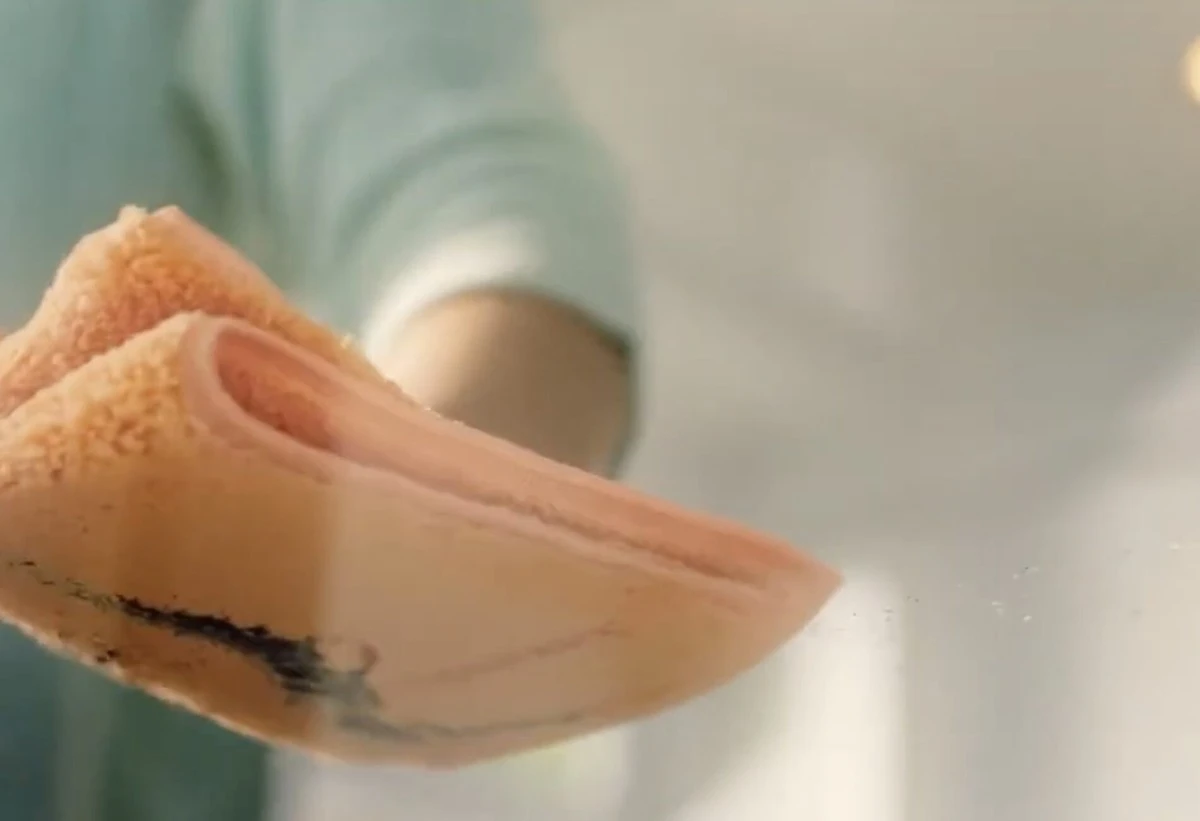 Koniec z zapachem stęchlizny w kuchni: jak sprawić, by ścierki pachniały świeżością przez 3 miesiące