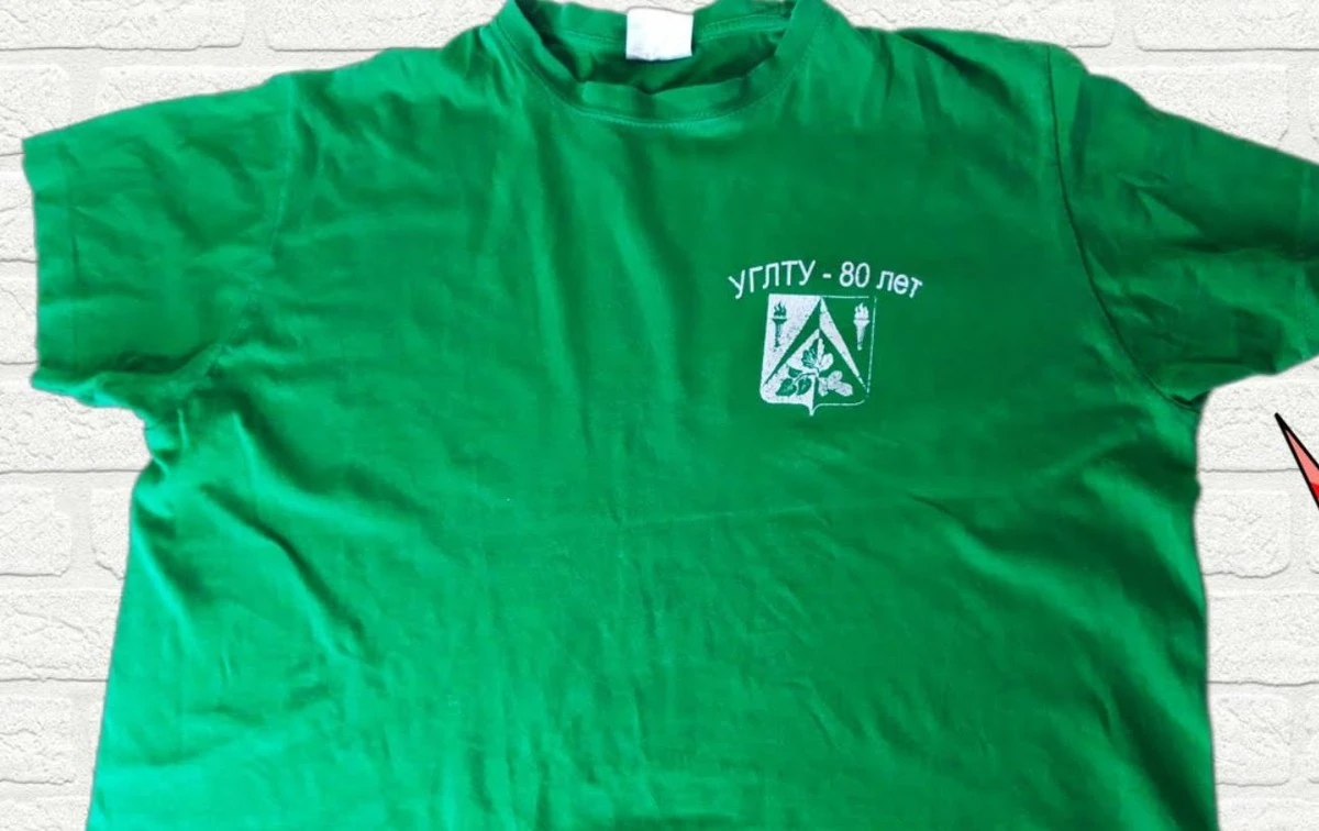 Z starej koszulki stworzysz "narzędzie", o którym twojej teściowej się nie śniło: 1 prosty krok — i masz spokój