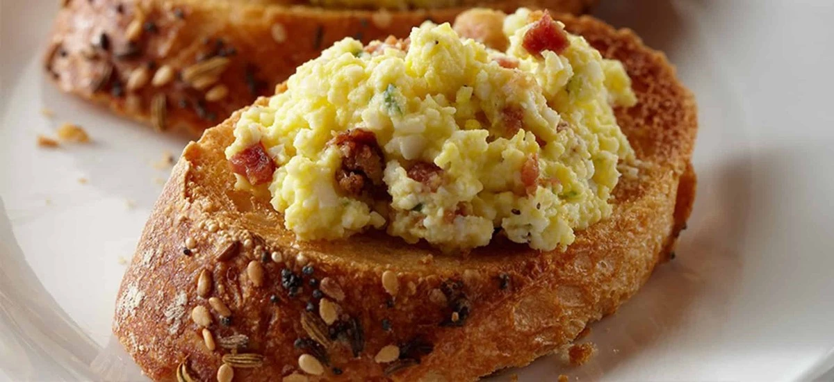 sekretklasyczne-extra-1.webp Sekret klasycznego pasztetu z jajek: dlaczego Twoja rodzina ustawi się w kolejce - image 1