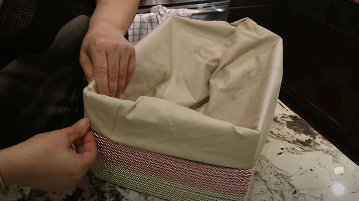 sztuczkazestara-extra-1.webp Sztuczka ze starą poszewką, która ratuje ubrania w pralce - image 1