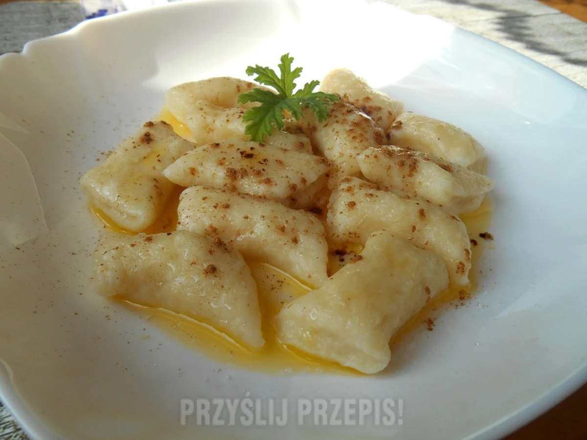 Sernik na zimno z kremem i owocami - przepis, który musisz znać - image 1