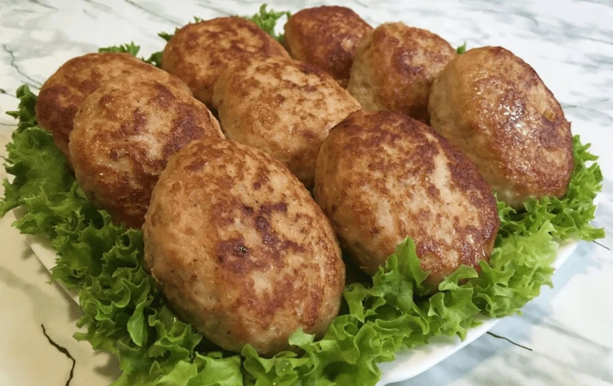 Serek zamiast mąki: sekret kotletów, które się nie przypalają