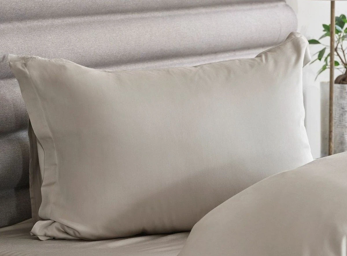 dwaruchybyduzap-extra-1.webp Dwa ruchy, by duża poszewka 50x70 idealnie pasowała na mniejszą poduszkę - image 1