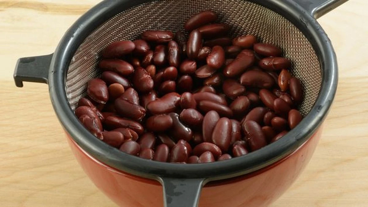 Sypka fasola w 15 minut? Ten trik z sodą odmieni Twój barszcz - image 1