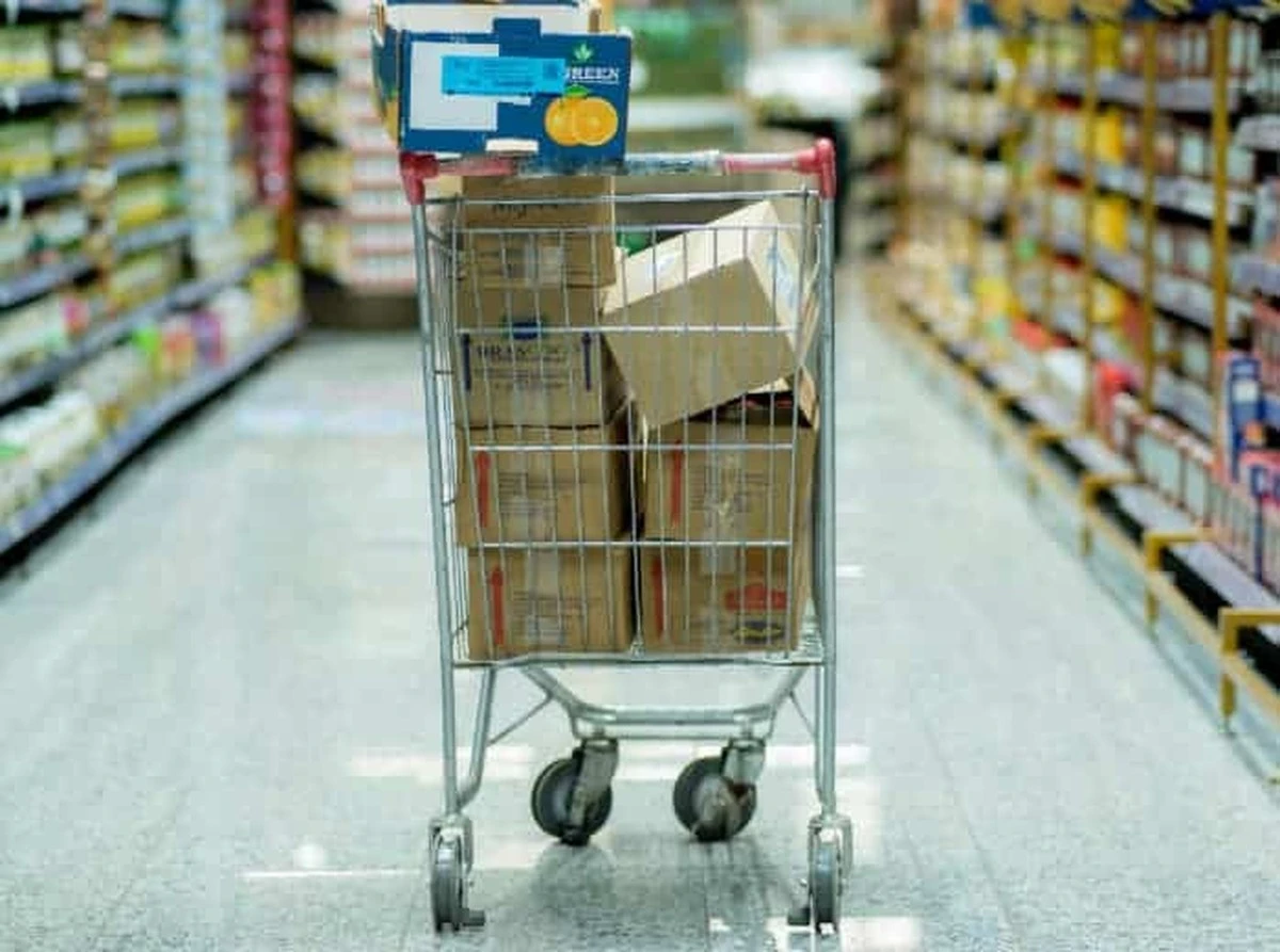 12 Sprytnych Sposobów na Oszczędzanie Podczas Cotygodniowych Zakupów: Sekret, Który Znamy Wszyscy Mądrzy Kupujący