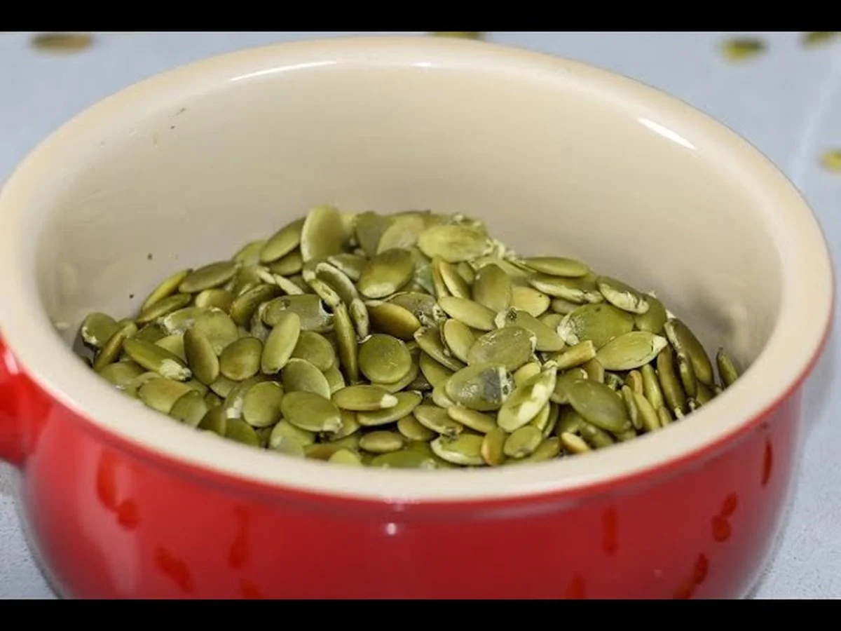 Dlaczego doświadczeni ogrodnicy zawsze moczą pestki dyni przed sadzeniem: prosty trik, który podwaja sukces - image 1