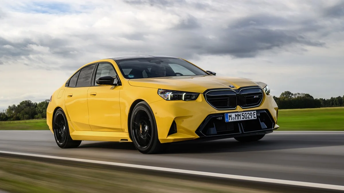 niemcypacatysia-extra-1.webp Niemcy płacą tysiące za nowy samochód: ale nie każdy dostanie pieniądze – jak skorzystać? - image 1