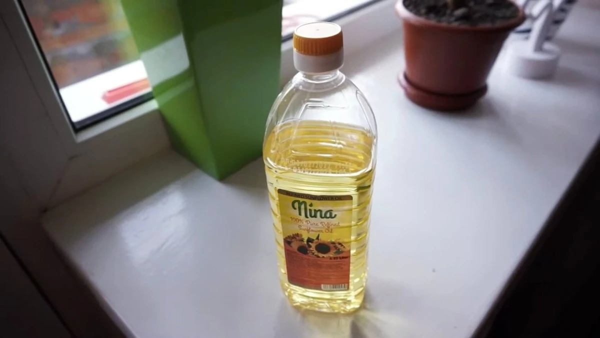 Po co są wycięcia na szyjce butelki z olejem? Gospodynie zdradziły sekret, który zaskoczył wszystkich.