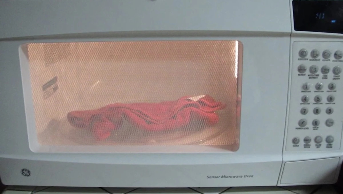 Sekrety teściowej: jak odplamić ręczniki kuchenne w 90 sekund