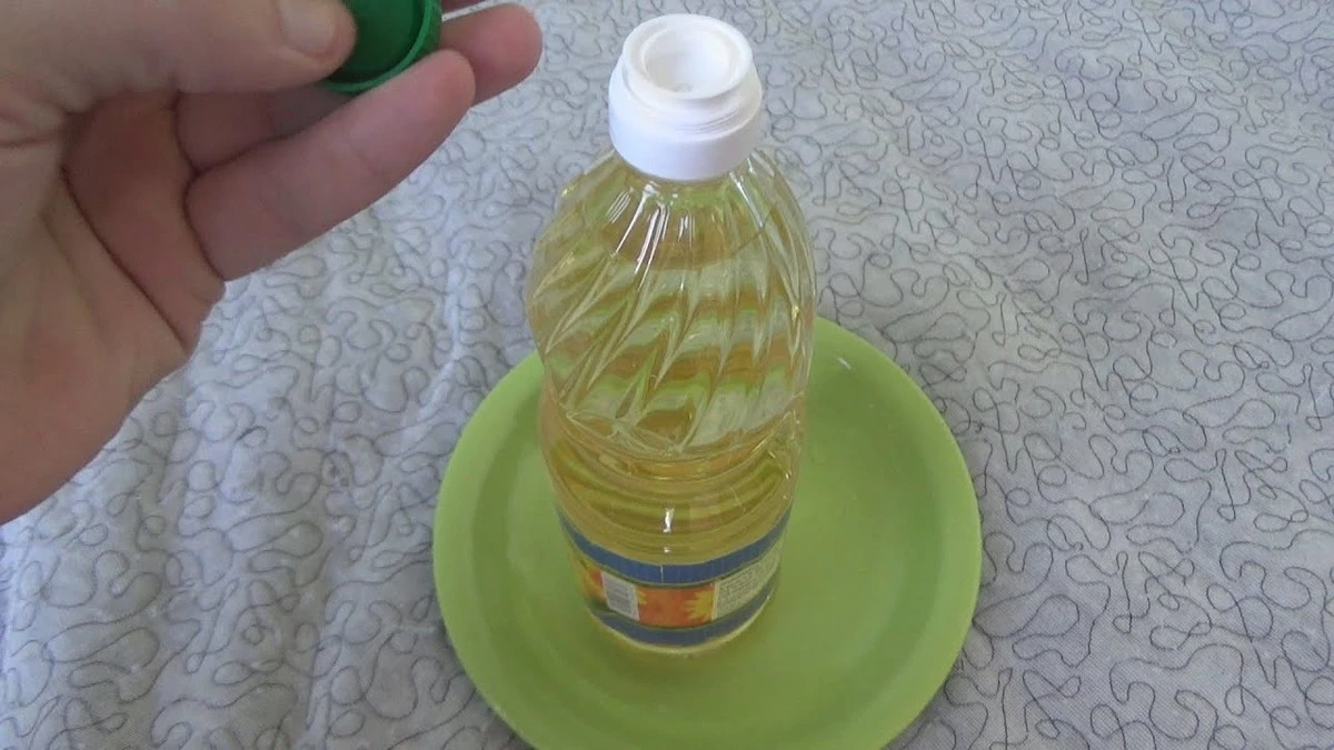 Jak wybrać dobrą oliwę do smażenia: 3 sygnały wskazujące na szkodliwe domieszki w popularnych markach