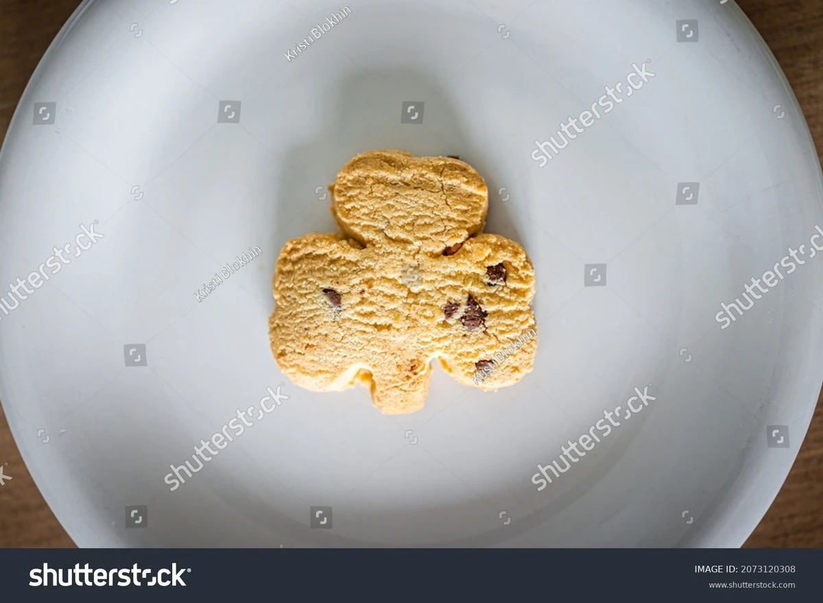 Dlaczego mistrzowie kuchni dodają tę nietypową rzecz do masła? Sekret irlandzkiego przysmaku w Polsce - image 1